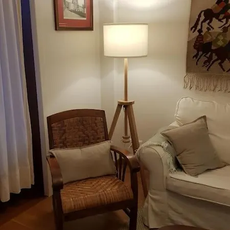 아파트 Piso Con Preciosas Vistas, Patio Privado Y Amplio Garaje *