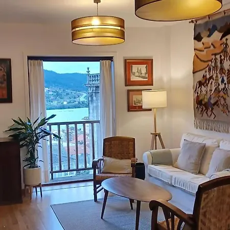 Piso Con Preciosas Vistas, Patio Privado Y Amplio Garaje Apartment