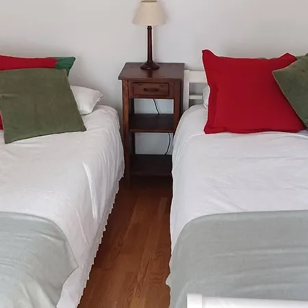 Piso Con Preciosas Vistas, Patio Privado Y Amplio Garaje Pontedeume
